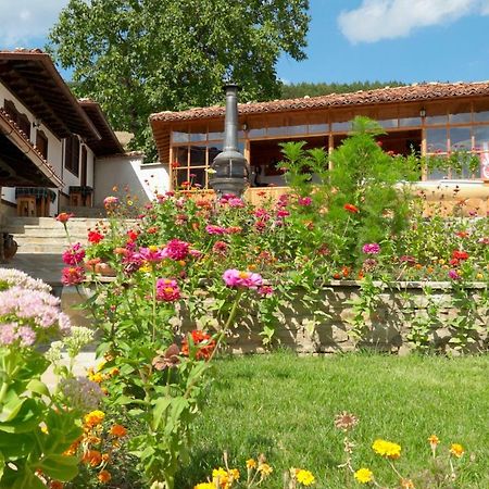 Kodjamanova House Hotel Zheravna Buitenkant foto