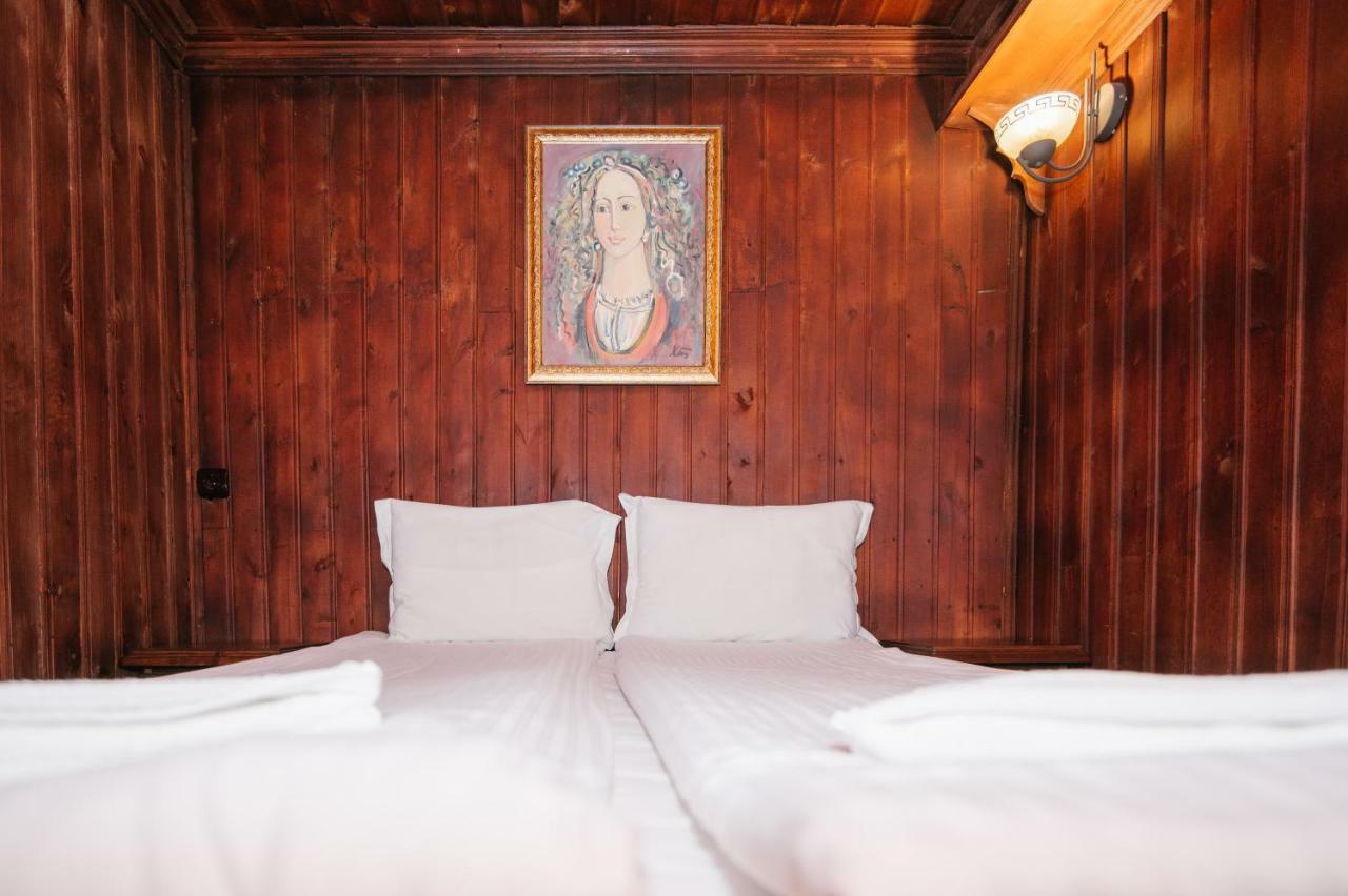 Kodjamanova House Hotel Zheravna Buitenkant foto