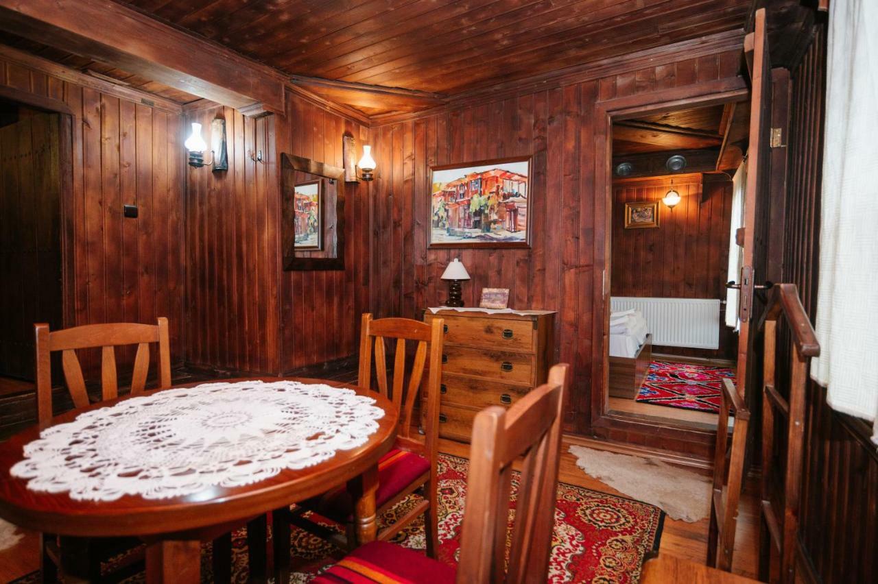 Kodjamanova House Hotel Zheravna Buitenkant foto