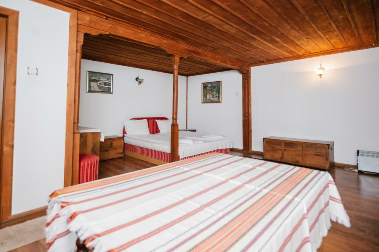 Kodjamanova House Hotel Zheravna Buitenkant foto